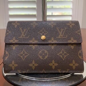 Louis Vuitton Vintage Travel Wallet